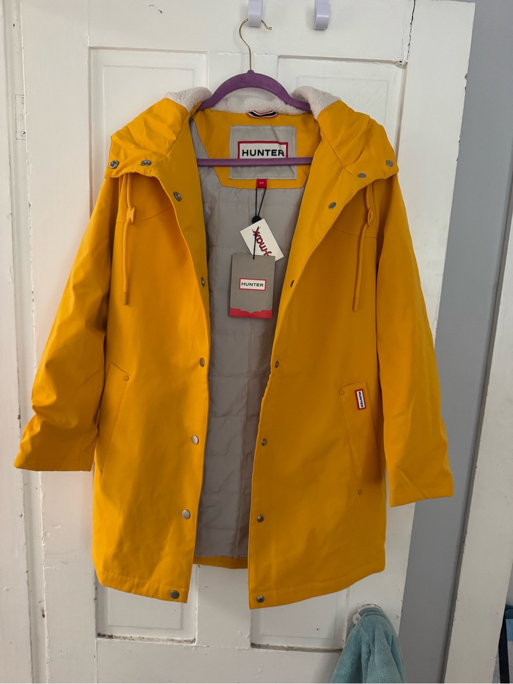 NWT HUNTER BILLIE LINED WARM YELLOW RAIN JACKET small MSRP: $199